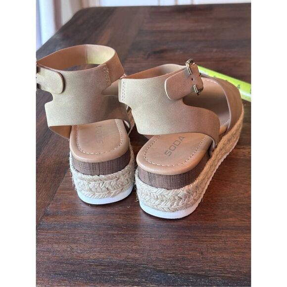 Soda Topic Ankle Strap Flatform Espadrilles - Picture 4 of 7